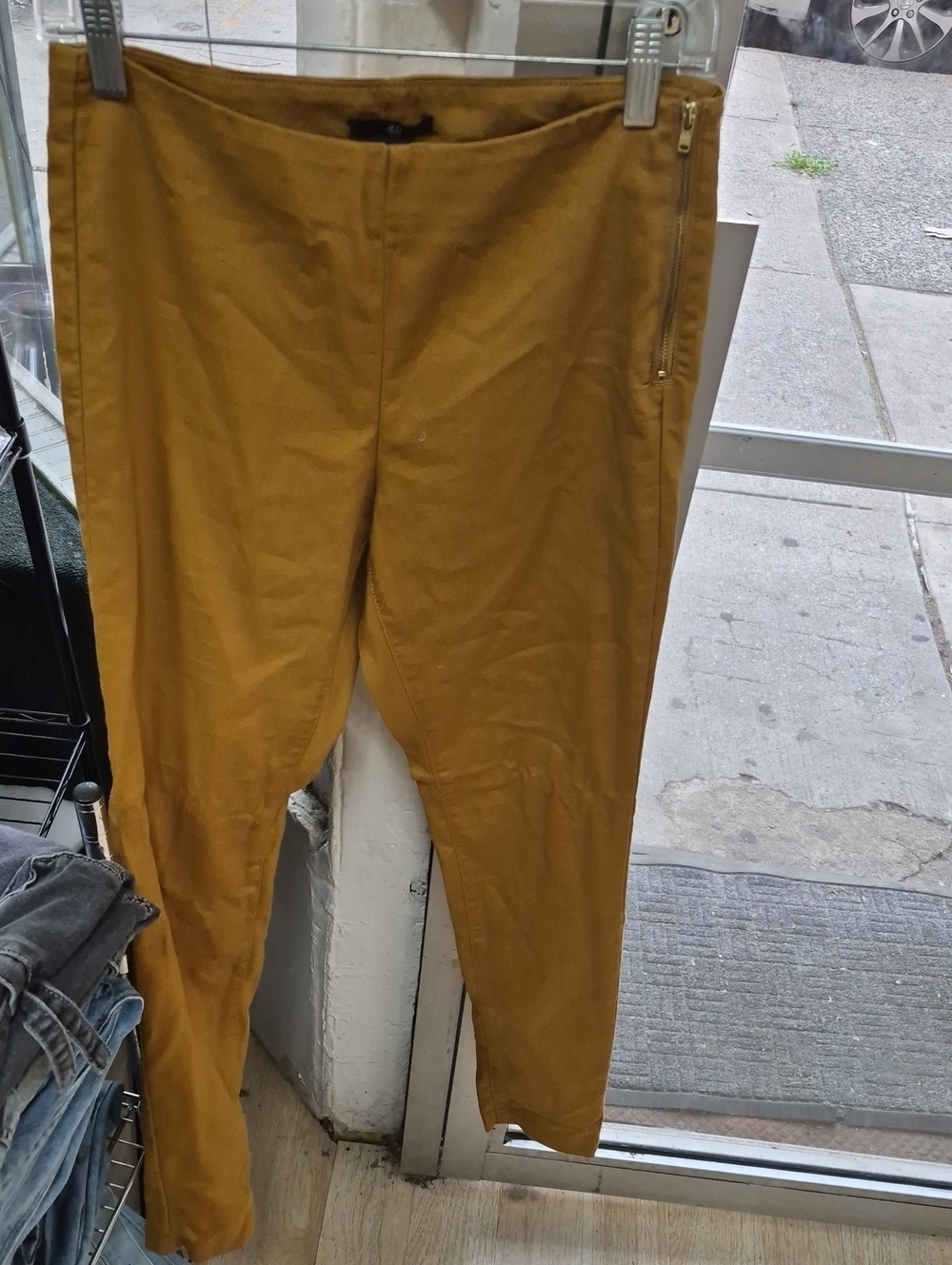 H & M Slim Stretch Pants in Mustard